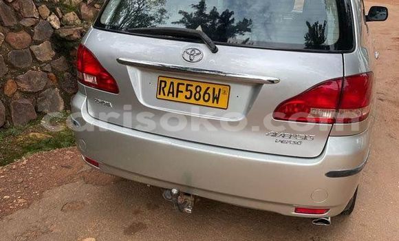 اشتري مستعمل Toyota Avensis Verso Autre سيارة في Kigali في Rwanda اشتري مستعمل Toyota Avensis Verso Autre سيارة في Kigali في Rwanda