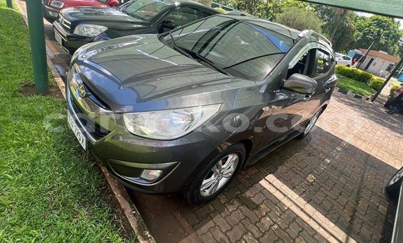 Acheter Occasion Voiture Hyundai Tucson Gris à Kigali, Rwanda Acheter Occasion Voiture Hyundai Tucson Gris à Kigali, Rwanda