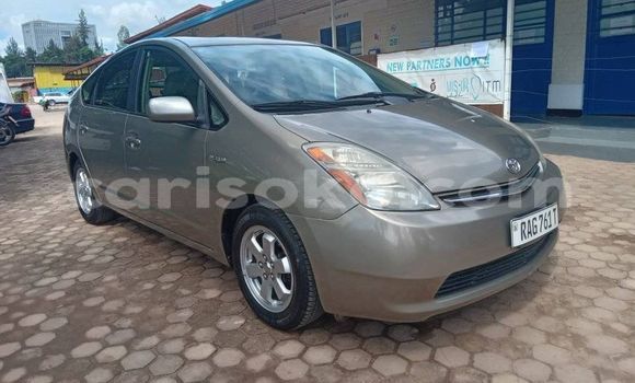 Acheter Occasion Voiture Toyota Prius Gris à Kigali, Rwanda Acheter Occasion Voiture Toyota Prius Gris à Kigali, Rwanda