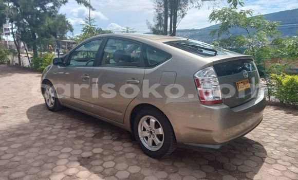 Acheter Occasion Voiture Toyota Prius Gris à Kigali, Rwanda Acheter Occasion Voiture Toyota Prius Gris à Kigali, Rwanda