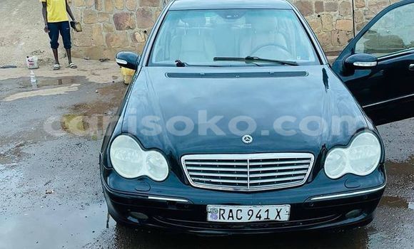 Acheter Occasion Voiture Mercedes-Benz KOMPRESSOR Noir à Kigali, Rwanda Acheter Occasion Voiture Mercedes-Benz KOMPRESSOR Noir à Kigali, Rwanda