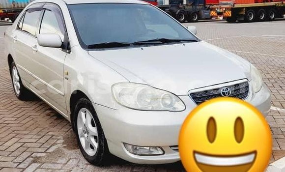 Acheter Occasion Voiture Toyota Altis Blanc à Kigali, Rwanda