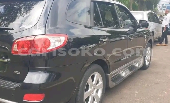 Sayi Na hannu Hyundai Santa Fe Noir Mota in Kigali a Rwanda Sayi Na hannu Hyundai Santa Fe Noir Mota in Kigali a Rwanda
