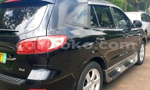 Sayi Na hannu Hyundai Santa Fe Noir Mota in Kigali a Rwanda Sayi Na hannu Hyundai Santa Fe Noir Mota in Kigali a Rwanda