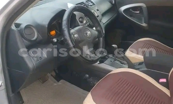 Sayi Na hannu Toyota RAV4 Autre Mota in Kigali a Rwanda Sayi Na hannu Toyota RAV4 Autre Mota in Kigali a Rwanda