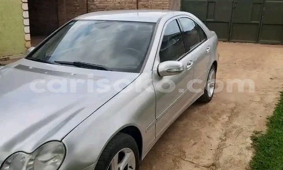 Sayi Na hannu Mercedes-Benz C–Class Autre Mota in Kigali a Rwanda Sayi Na hannu Mercedes-Benz C–Class Autre Mota in Kigali a Rwanda