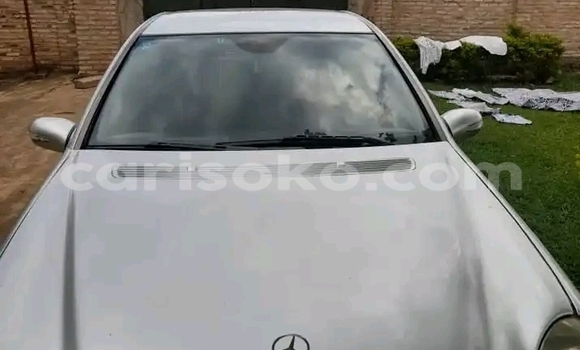 Sayi Na hannu Mercedes-Benz C–Class Autre Mota in Kigali a Rwanda Sayi Na hannu Mercedes-Benz C–Class Autre Mota in Kigali a Rwanda