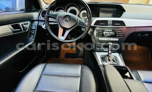 اشتري مستعمل Mercedes-Benz C–Class Blanc سيارة في Kigali في Rwanda اشتري مستعمل Mercedes-Benz C–Class Blanc سيارة في Kigali في Rwanda