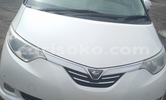 اشتري مستعمل Toyota Harrier Blanc سيارة في Kigali في Rwanda اشتري مستعمل Toyota Harrier Blanc سيارة في Kigali في Rwanda