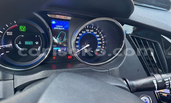 اشتري مستعمل Hyundai Sonata Blanc سيارة في Kigali في Rwanda اشتري مستعمل Hyundai Sonata Blanc سيارة في Kigali في Rwanda