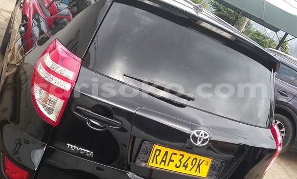 Acheter Occasion Voiture Toyota RAV4 Noir à Kigali, Rwanda Acheter Occasion Voiture Toyota RAV4 Noir à Kigali, Rwanda