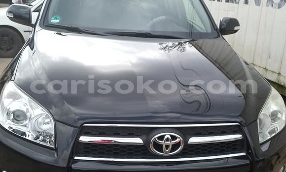 Acheter Occasion Voiture Toyota RAV4 Noir à Kigali, Rwanda Acheter Occasion Voiture Toyota RAV4 Noir à Kigali, Rwanda