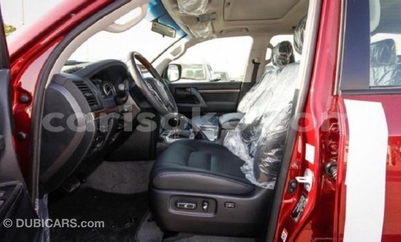Acheter Import Voiture Toyota Land Cruiser Rouge à Import - Dubai, Rwanda Acheter Import Voiture Toyota Land Cruiser Rouge à Import - Dubai, Rwanda