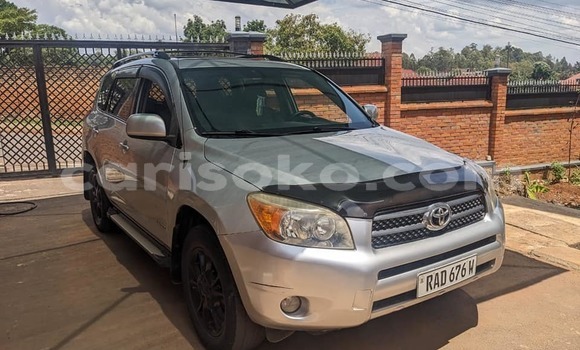 Acheter Occasion Voiture Toyota RAV4 Autre à Kigali, Rwanda Acheter Occasion Voiture Toyota RAV4 Autre à Kigali, Rwanda