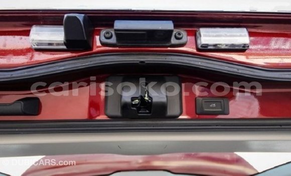 Acheter Import Voiture Toyota Land Cruiser Rouge à Import - Dubai, Rwanda Acheter Import Voiture Toyota Land Cruiser Rouge à Import - Dubai, Rwanda