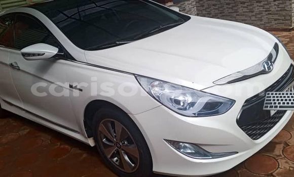 Buy Used Hyundai Sonata White Car in Kigali in Rwanda Buy Used Hyundai Sonata White Car in Kigali in Rwanda