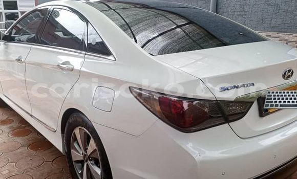 Buy Used Hyundai Sonata White Car in Kigali in Rwanda Buy Used Hyundai Sonata White Car in Kigali in Rwanda