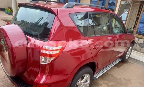 اشتري مستعمل Toyota RAV4 Rouge سيارة في Kigali في Rwanda اشتري مستعمل Toyota RAV4 Rouge سيارة في Kigali في Rwanda