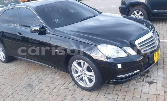 اشتري مستعمل Mercedes-Benz E–Class Noir سيارة في Kigali في Rwanda اشتري مستعمل Mercedes-Benz E–Class Noir سيارة في Kigali في Rwanda