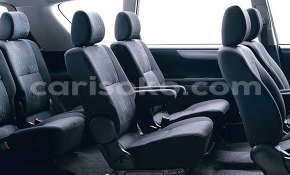 Acheter Occasion Voiture Toyota Verso Noir à Gicumbi, Rwanda Acheter Occasion Voiture Toyota Verso Noir à Gicumbi, Rwanda