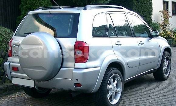 Acheter Occasion Voiture Toyota RAV4 Gris à Gicumbi, Rwanda Acheter Occasion Voiture Toyota RAV4 Gris à Gicumbi, Rwanda