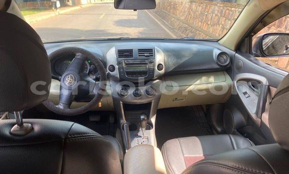 Sayi Na hannu Toyota RAV4 Noir Mota in Gikongoro a Gikongoro Sayi Na hannu Toyota RAV4 Noir Mota in Gikongoro a Gikongoro