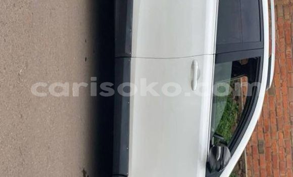 Buy Used Toyota RAV4 White Car in Kigali in Rwanda Buy Used Toyota RAV4 White Car in Kigali in Rwanda