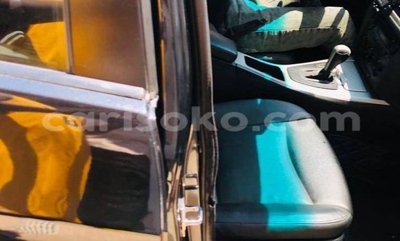 Sayi Na hannu BMW 3er Noir Mota in Kigali a Rwanda Sayi Na hannu BMW 3er Noir Mota in Kigali a Rwanda