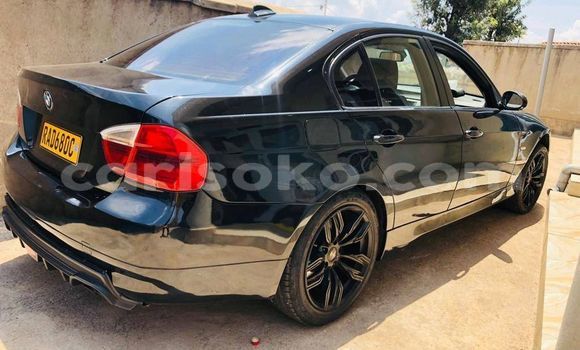 Sayi Na hannu BMW 3er Noir Mota in Kigali a Rwanda Sayi Na hannu BMW 3er Noir Mota in Kigali a Rwanda