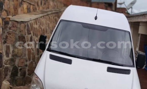 Buy Used Mercedes-Benz S–Class White Car in Kigali in Rwanda Buy Used Mercedes-Benz S–Class White Car in Kigali in Rwanda
