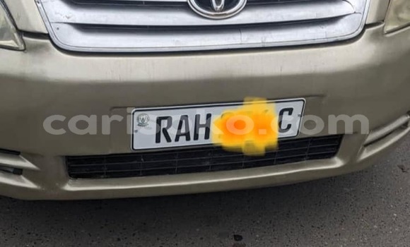 Sayi Na hannu Toyota Avensis Autre Mota in Kigali a Rwanda Sayi Na hannu Toyota Avensis Autre Mota in Kigali a Rwanda