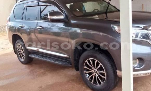 Sayi Na hannu Toyota Land Cruiser Autre Mota in Kigali a Rwanda Sayi Na hannu Toyota Land Cruiser Autre Mota in Kigali a Rwanda