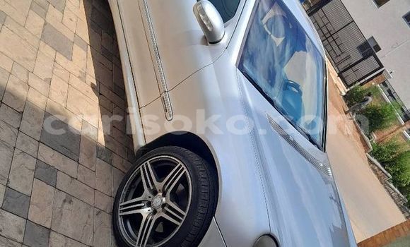 Sayi Na hannu Toyota Comfort Autre Mota in Kigali a Rwanda Sayi Na hannu Toyota Comfort Autre Mota in Kigali a Rwanda