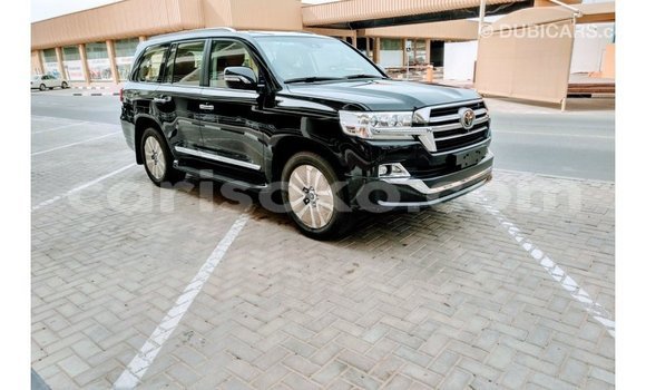 Acheter Import Voiture Toyota Land Cruiser Noir à Import - Dubai, Rwanda Acheter Import Voiture Toyota Land Cruiser Noir à Import - Dubai, Rwanda