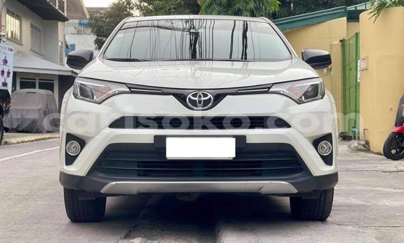 Buy Used Toyota RAV4 White Car in Kigali in Rwanda Buy Used Toyota RAV4 White Car in Kigali in Rwanda