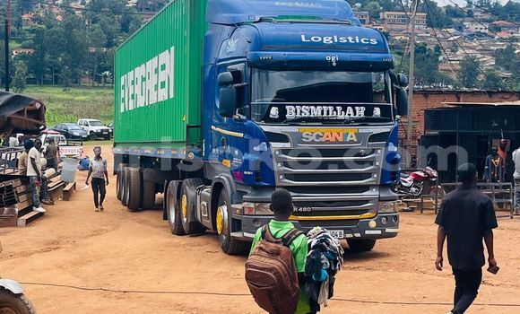 Sayi Na hannu Scania R420 Bleu Babbar mota in Kigali a Rwanda Sayi Na hannu Scania R420 Bleu Babbar mota in Kigali a Rwanda