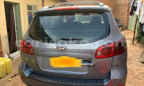 Sayi Na hannu Hyundai Santa Fe Autre Mota in Gicumbi a Rwanda Sayi Na hannu Hyundai Santa Fe Autre Mota in Gicumbi a Rwanda