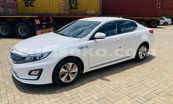اشتري مستعمل Kia K5 Blanc سيارة في Kigali في Rwanda اشتري مستعمل Kia K5 Blanc سيارة في Kigali في Rwanda