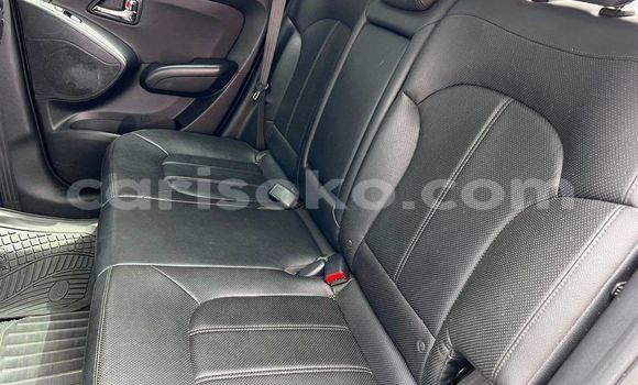 اشتري مستعمل Kia K5 Blanc سيارة في Kigali في Rwanda اشتري مستعمل Kia K5 Blanc سيارة في Kigali في Rwanda