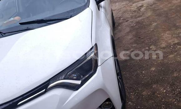 اشتري مستعمل Toyota RAV4 Blanc سيارة في Kigali في Rwanda اشتري مستعمل Toyota RAV4 Blanc سيارة في Kigali في Rwanda