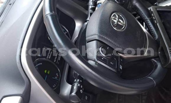 اشتري مستعمل Toyota RAV4 Blanc سيارة في Kigali في Rwanda اشتري مستعمل Toyota RAV4 Blanc سيارة في Kigali في Rwanda
