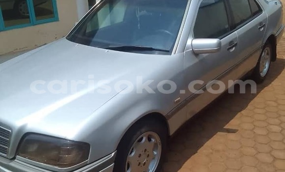 Sayi Na hannu Mercedes-Benz C–Class Autre Mota in Cyangugu a Cyangugu Sayi Na hannu Mercedes-Benz C–Class Autre Mota in Cyangugu a Cyangugu