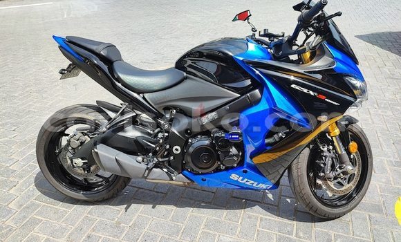 Buy Used Suzuki GSX-S Blue Bike in Kigali in Rwanda Buy Used Suzuki GSX-S Blue Bike in Kigali in Rwanda