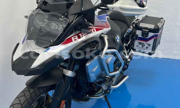 Acheter Occasion Moto BMW GS Beige à Kigali, Rwanda Acheter Occasion Moto BMW GS Beige à Kigali, Rwanda