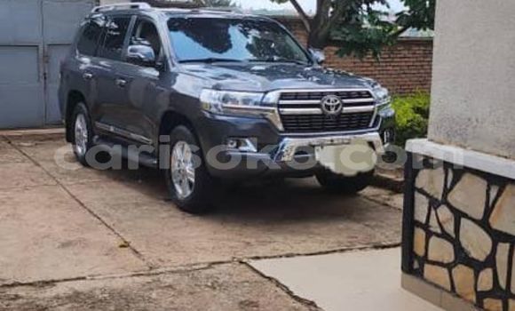 اشتري مستعمل Toyota Land Cruiser Prado Autre سيارة في Kigali في Rwanda اشتري مستعمل Toyota Land Cruiser Prado Autre سيارة في Kigali في Rwanda