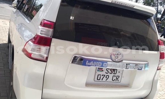 Acheter Occasion Voiture Toyota Land Cruiser Blanc à Cyangugu, Cyangugu Acheter Occasion Voiture Toyota Land Cruiser Blanc à Cyangugu, Cyangugu