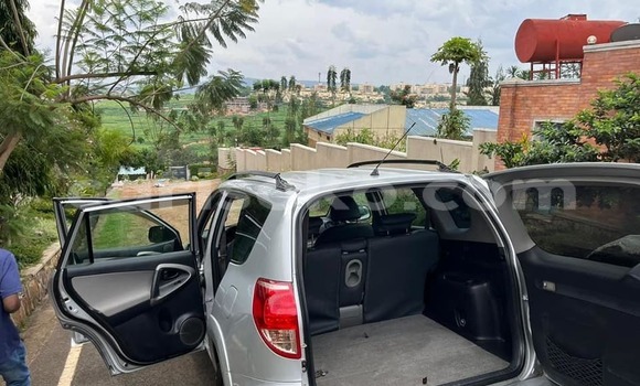 اشتري مستعمل Toyota RAV4 Autre سيارة في Byumba في Byumba اشتري مستعمل Toyota RAV4 Autre سيارة في Byumba في Byumba
