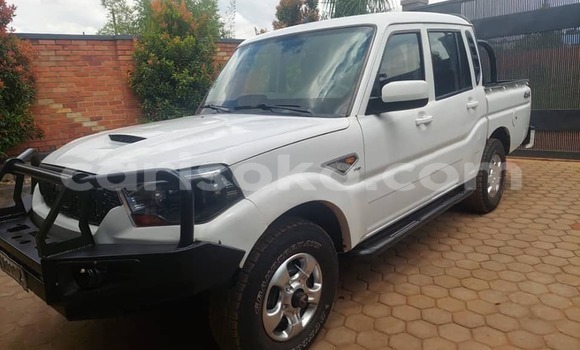 Acheter Occasion Voiture Toyota Pickup Blanc à Cyangugu, Cyangugu Acheter Occasion Voiture Toyota Pickup Blanc à Cyangugu, Cyangugu