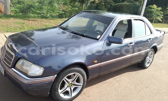 Acheter Occasion Voiture Mercedes-Benz C–Class Noir à Byumba, Byumba Acheter Occasion Voiture Mercedes-Benz C–Class Noir à Byumba, Byumba