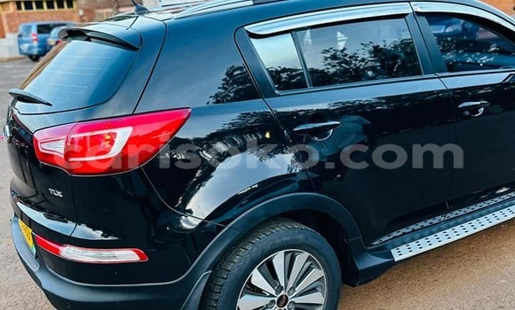 اشتري مستعمل Kia Sportage Noir سيارة في Butare في Butare اشتري مستعمل Kia Sportage Noir سيارة في Butare في Butare
